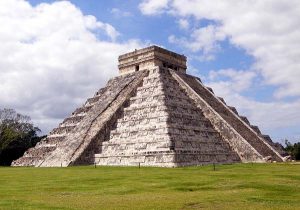 El Castillo pyramid Chichen Itza